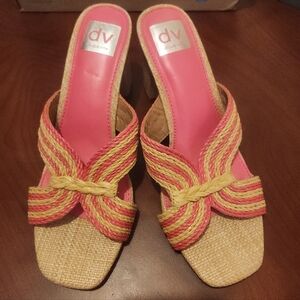 *Like New* Dolce Vita Haady Woven Rattan Block Heel